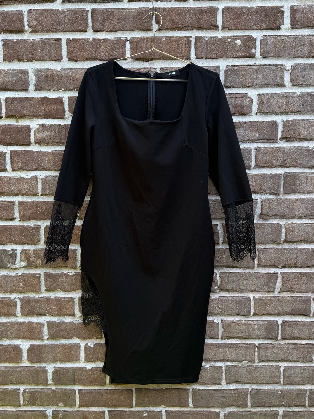 chic Black Square-Neck Midi Dress with Lace Cuffs